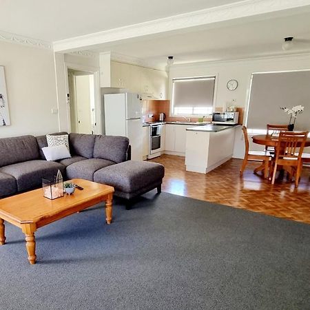 The Convent Boutique Accommodation Hay Bagian luar foto